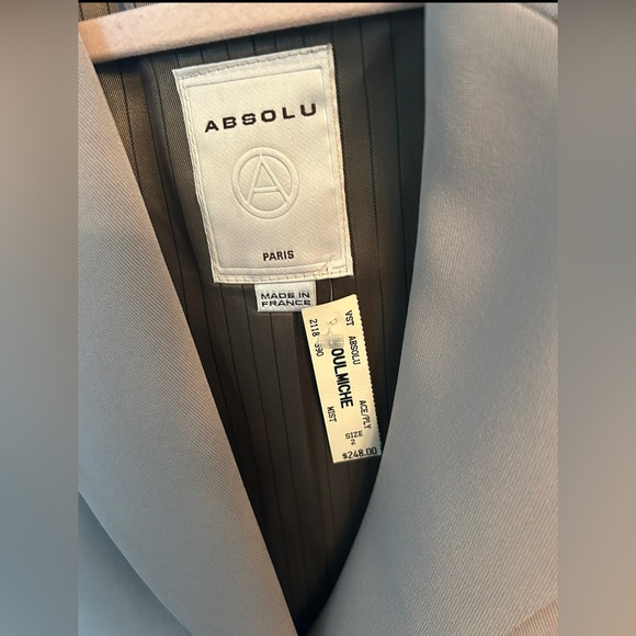 Absolu Paris Extraordinary Ensemble Suit - Picture 7 of 15